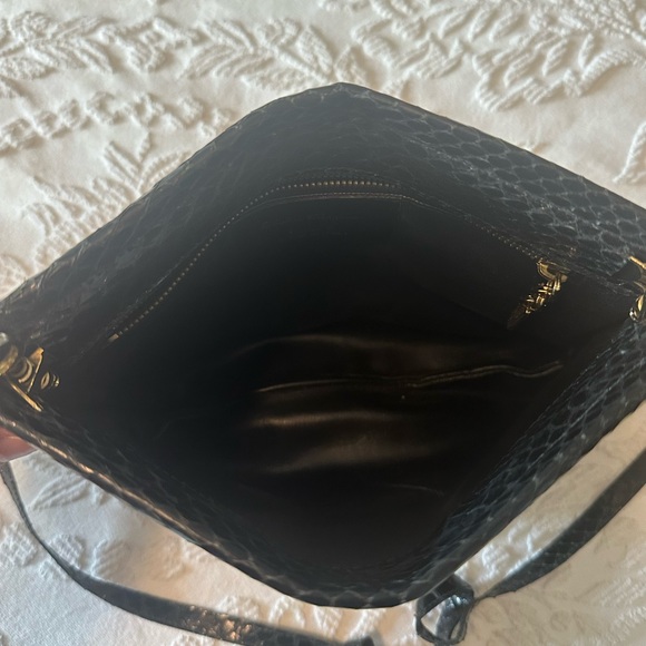Adorable Salvatore Ferragamo snake skin like black bag! - Picture 7 of 11